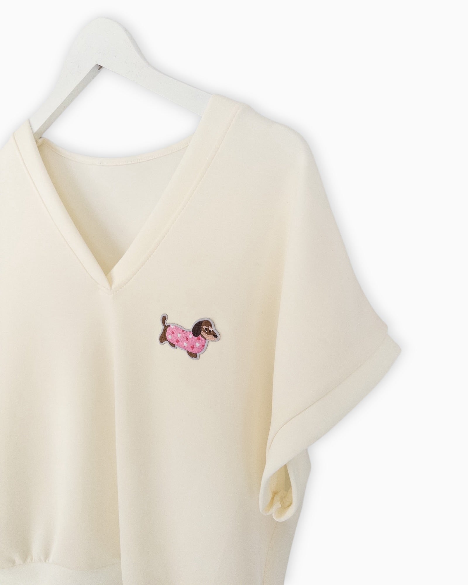 Shirt mit Dackel Motiv creme