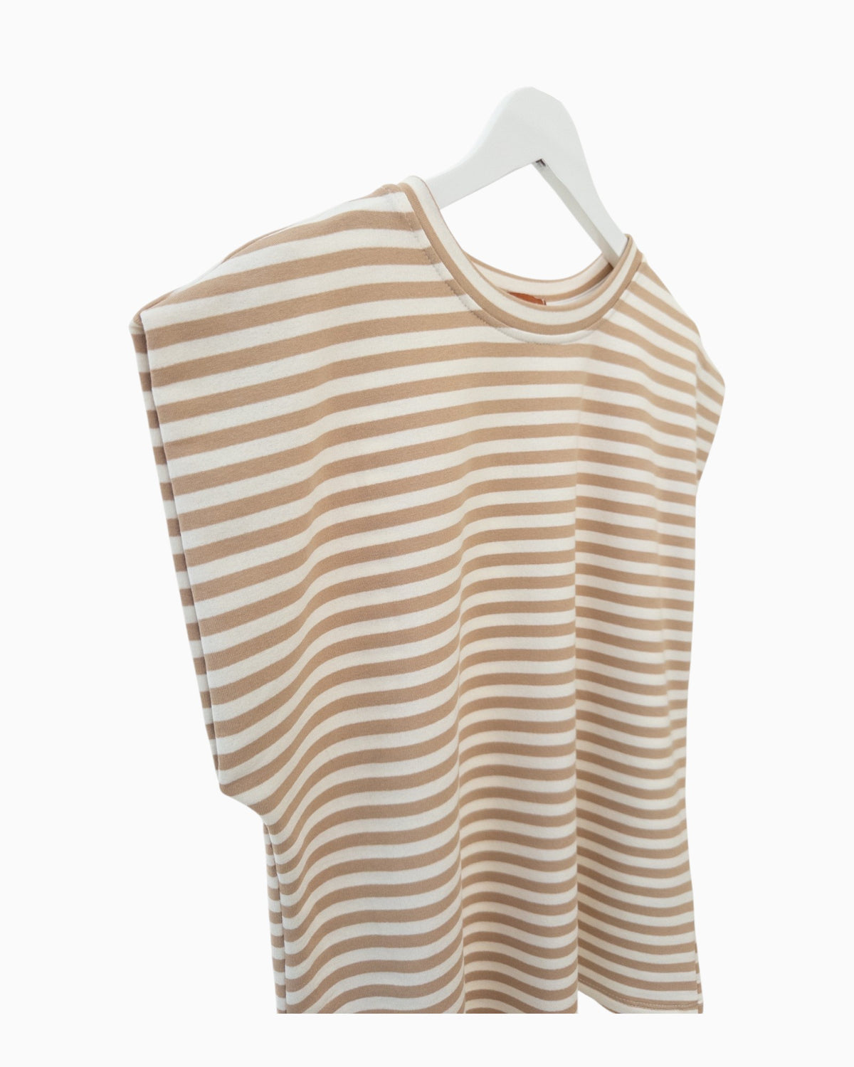 Gestreiftes Shirt mit überschnittener Schulter beige creme