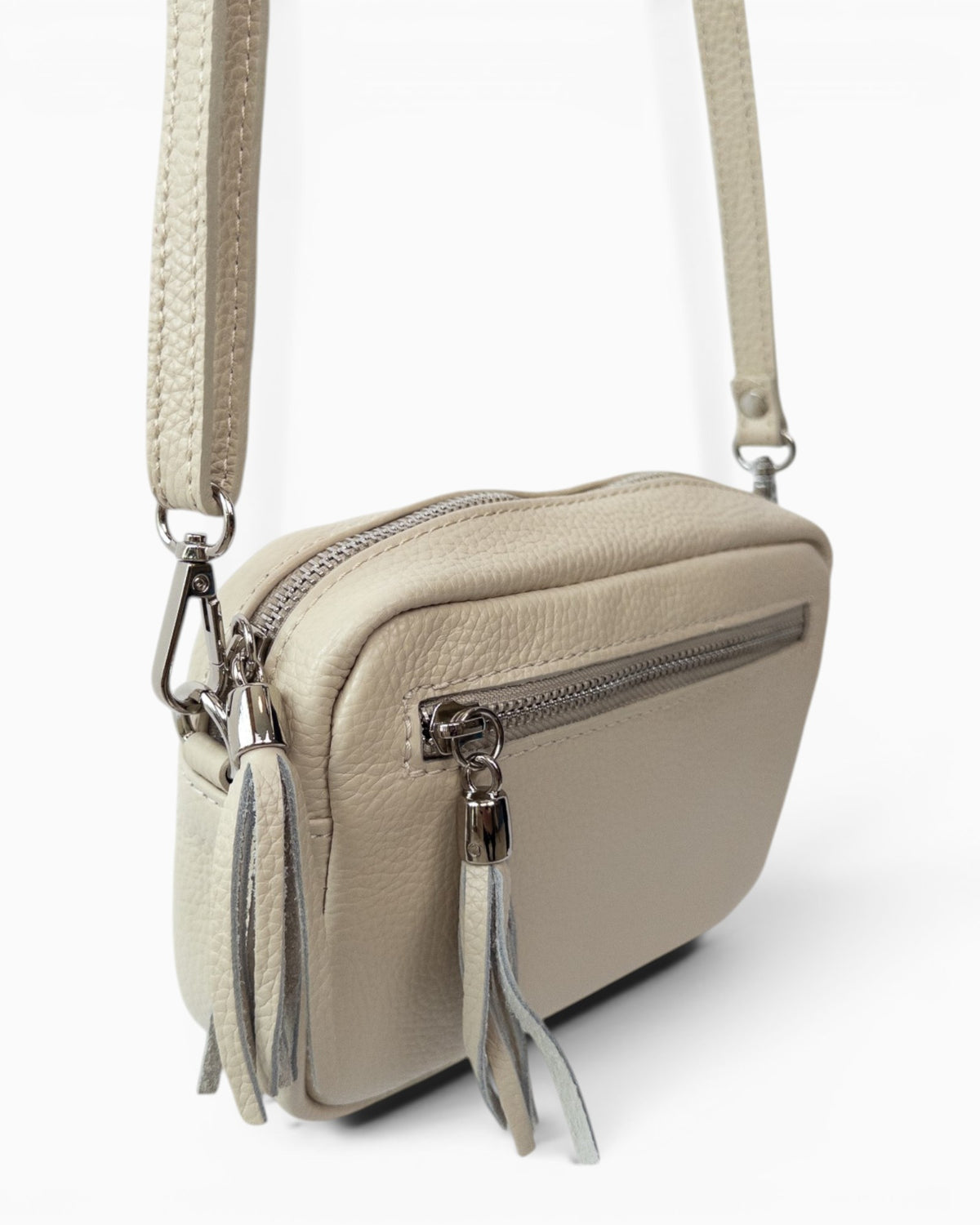 Leder-Umhängetasche mit Quasten beige