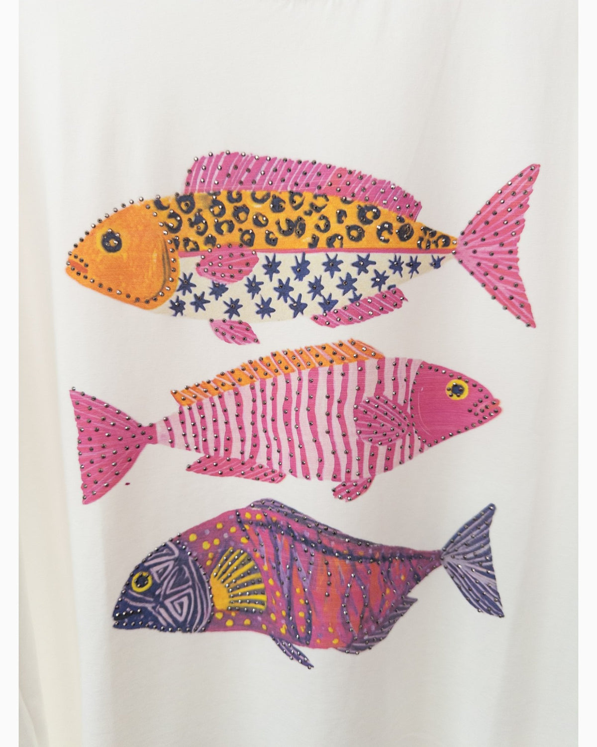 Shirt mit buntem Fischmotiv und Strassdetails weiß