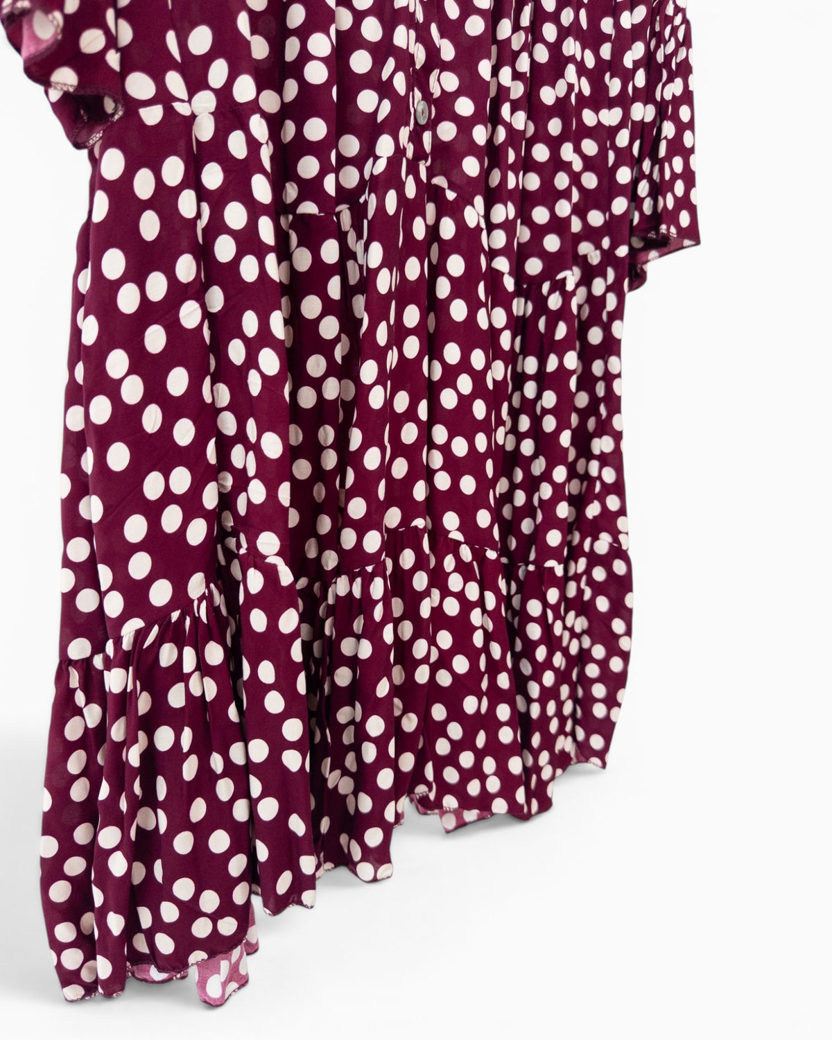 Kleid mit Punktemuster und Knopfleiste bordeaux