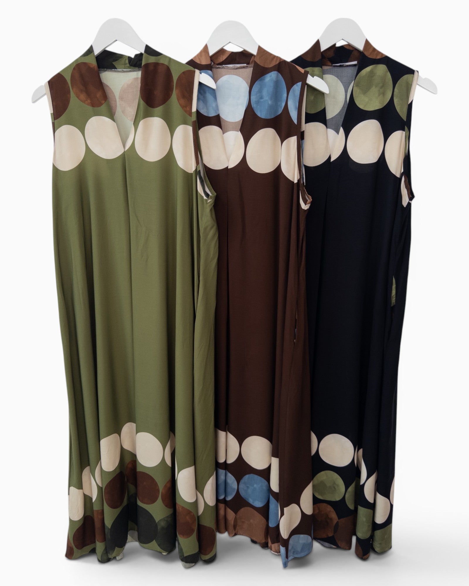 Ärmelloses Maxikleid mit großem Punktmuster dunkelbraun