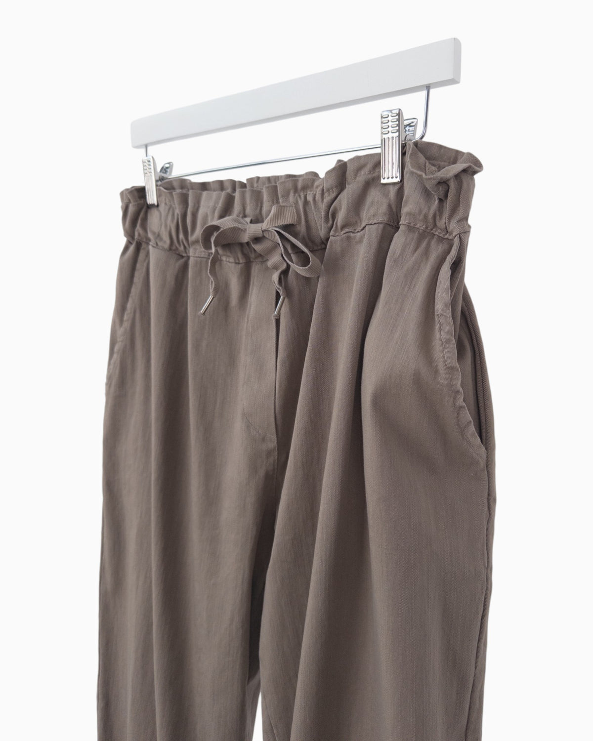 Hose mit gerafftem Bund taupe