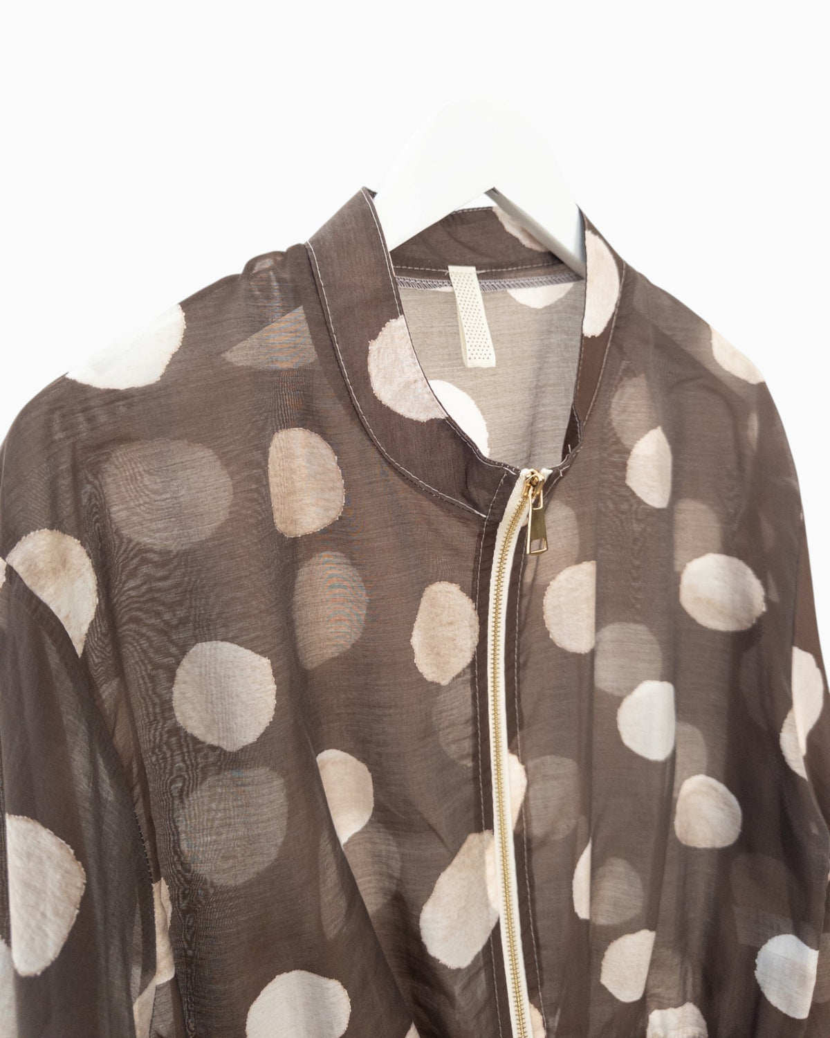 Leichte Kurzjacke mit Punkten braun
