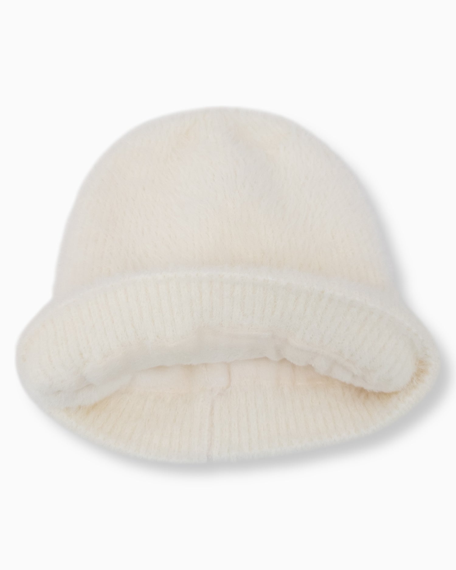 Flauschige Mütze creme