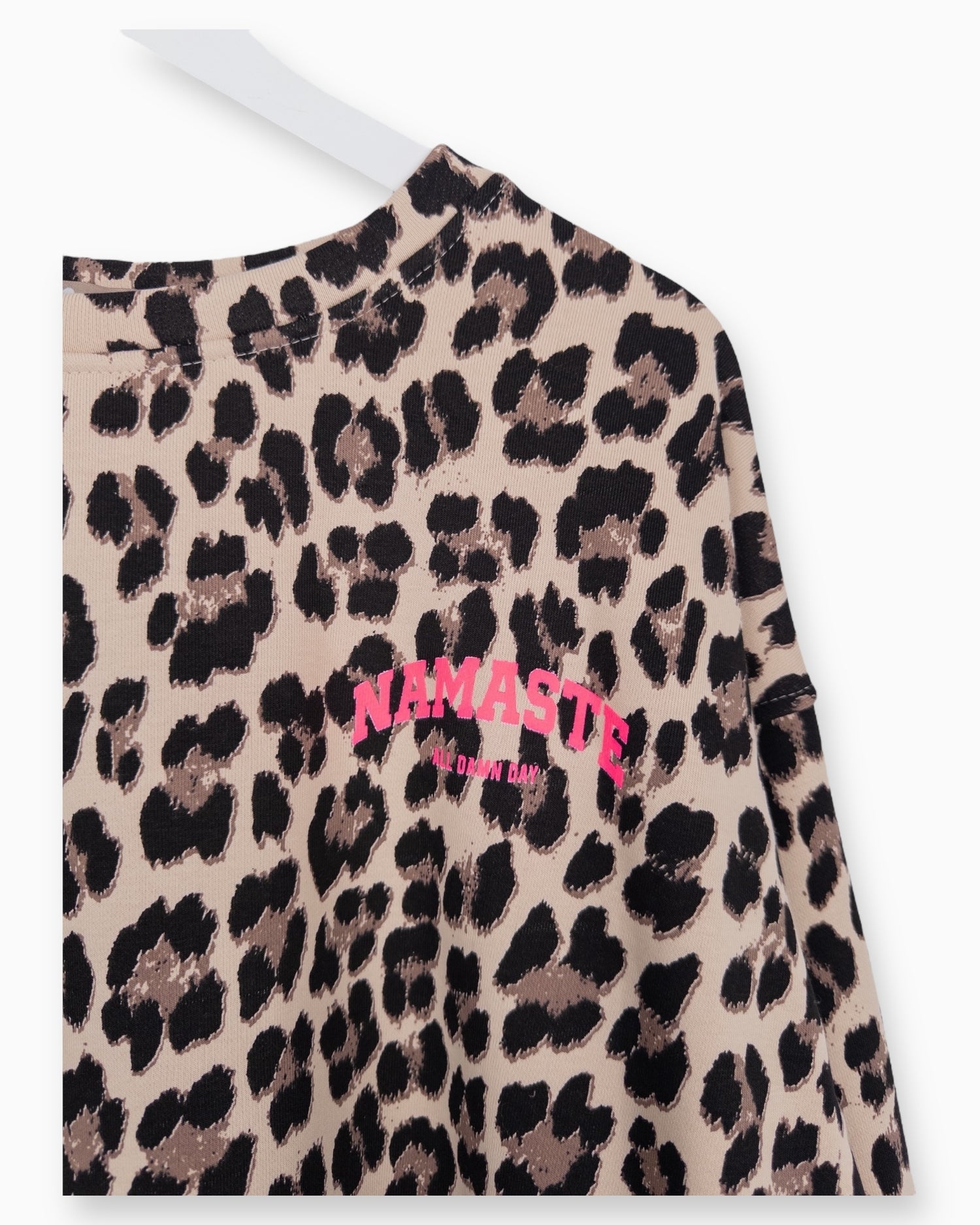 Oversize Leo Sweatshirt Namaste beige pink