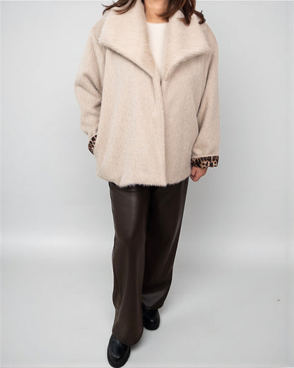 Kurze Jacke Kunstpelz beige