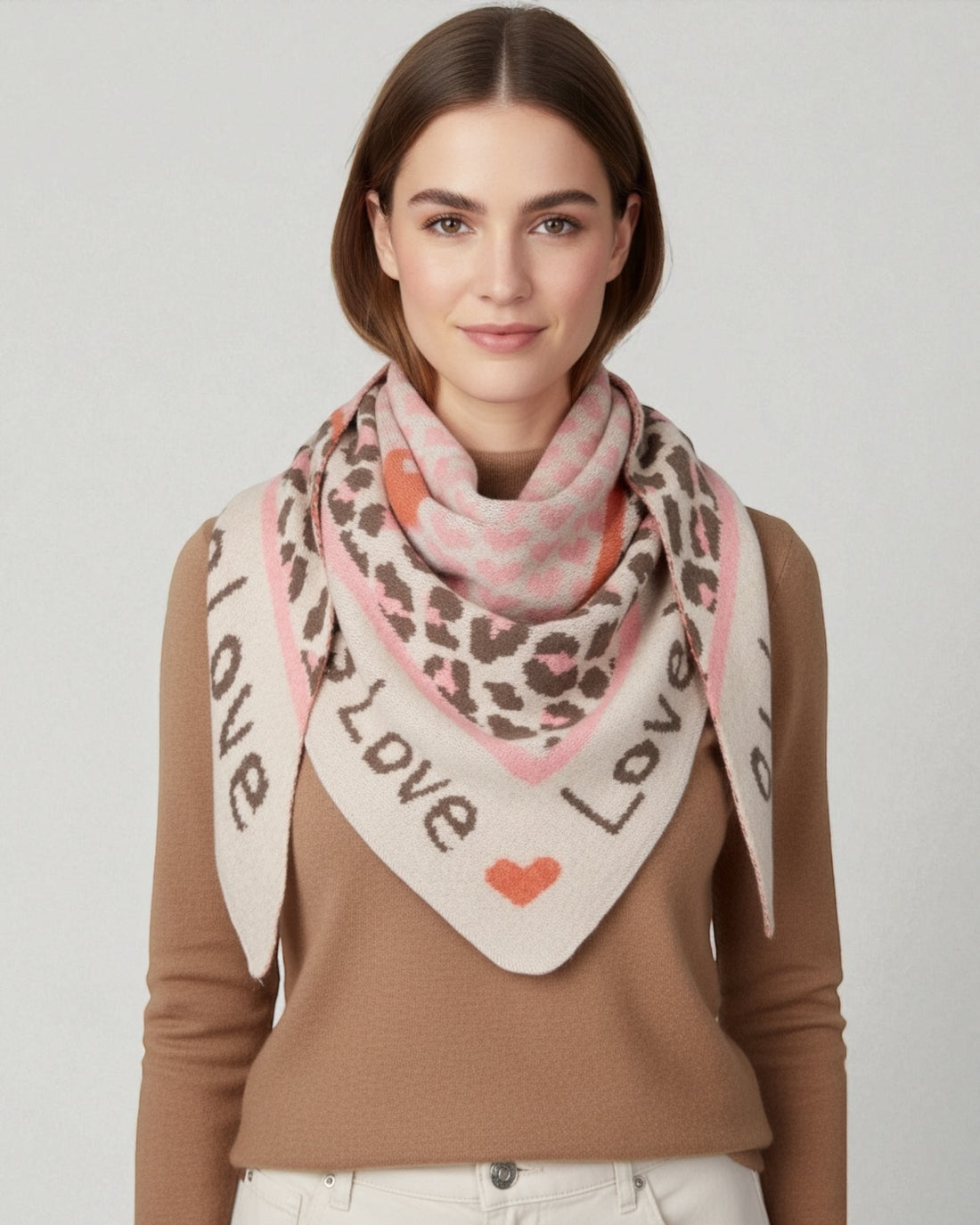 Dreieckstuch Love is Love sand rosa