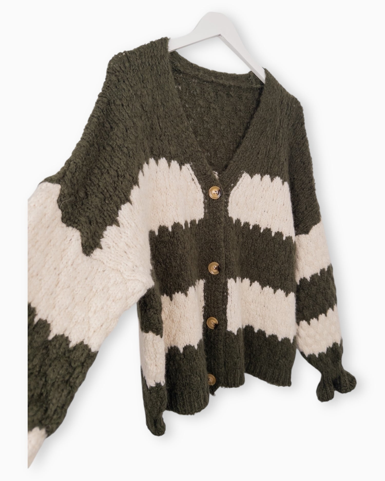 Strickjacke mit Streifen oliv creme