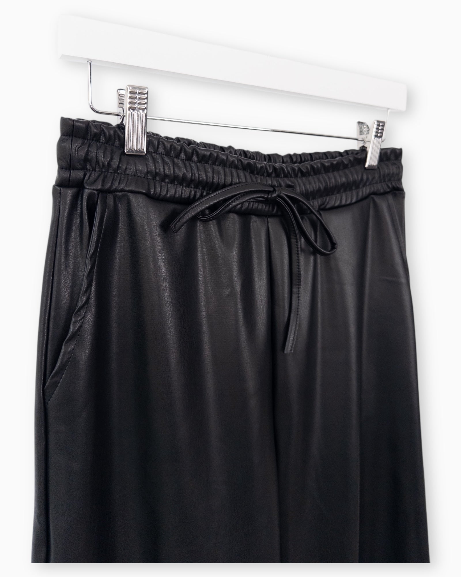 Hose in Lederoptik schwarz