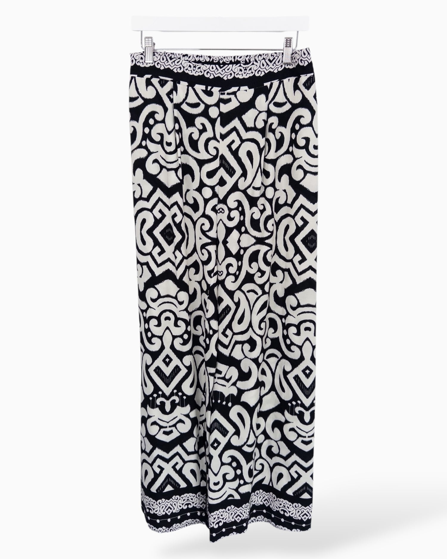 Leichte Hose mit Musterung schwarz weiß