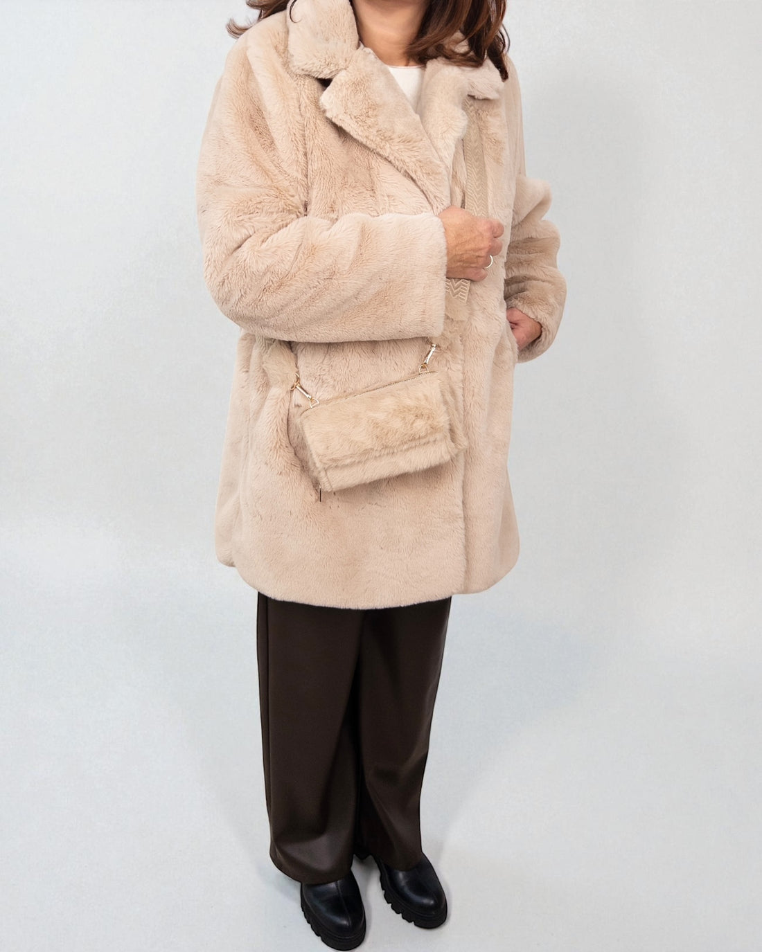 Handytasche Plüsch beige