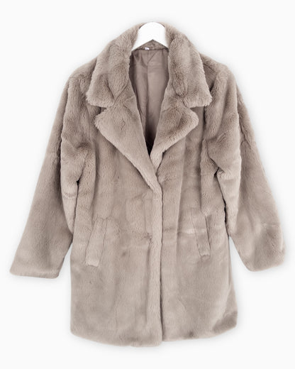 Flauschiger Mantel taupe