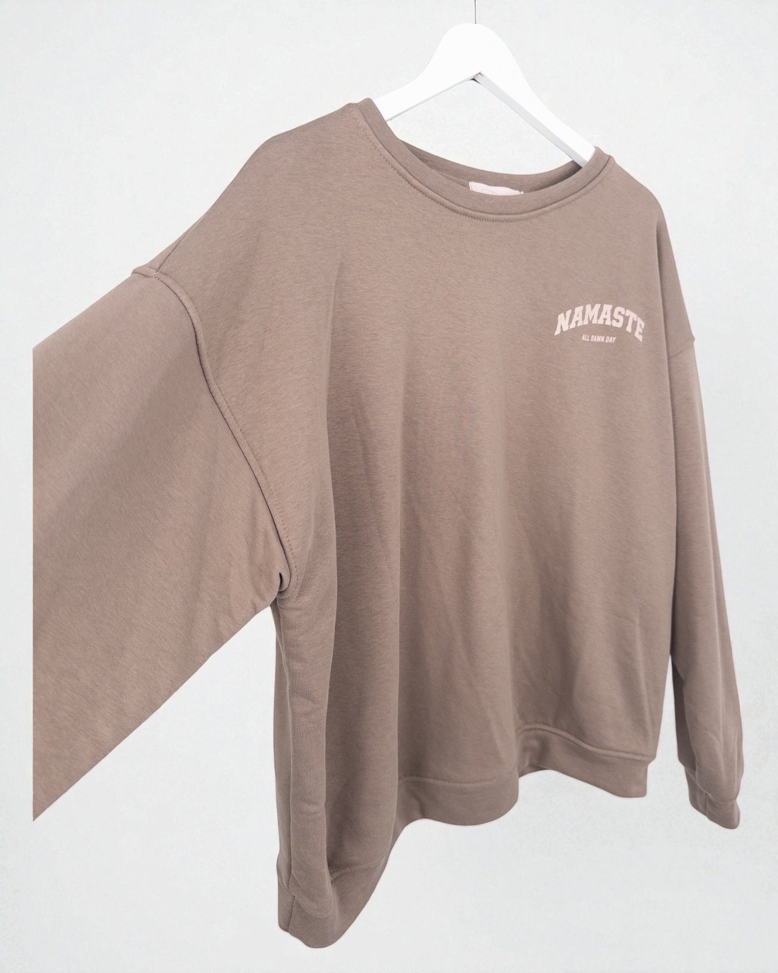 Leo Sweatshirt Namaste braun