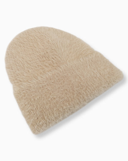 Flauschige Mütze beige