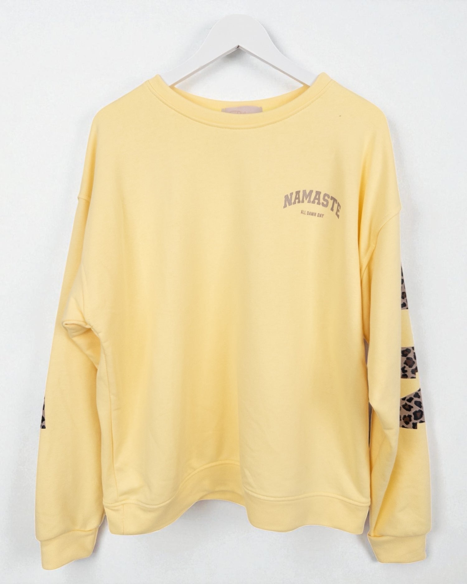 Leo Sweatshirt Namaste gelb