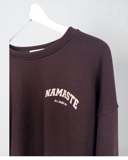Leo Sweatshirt Namaste dunkelbraun