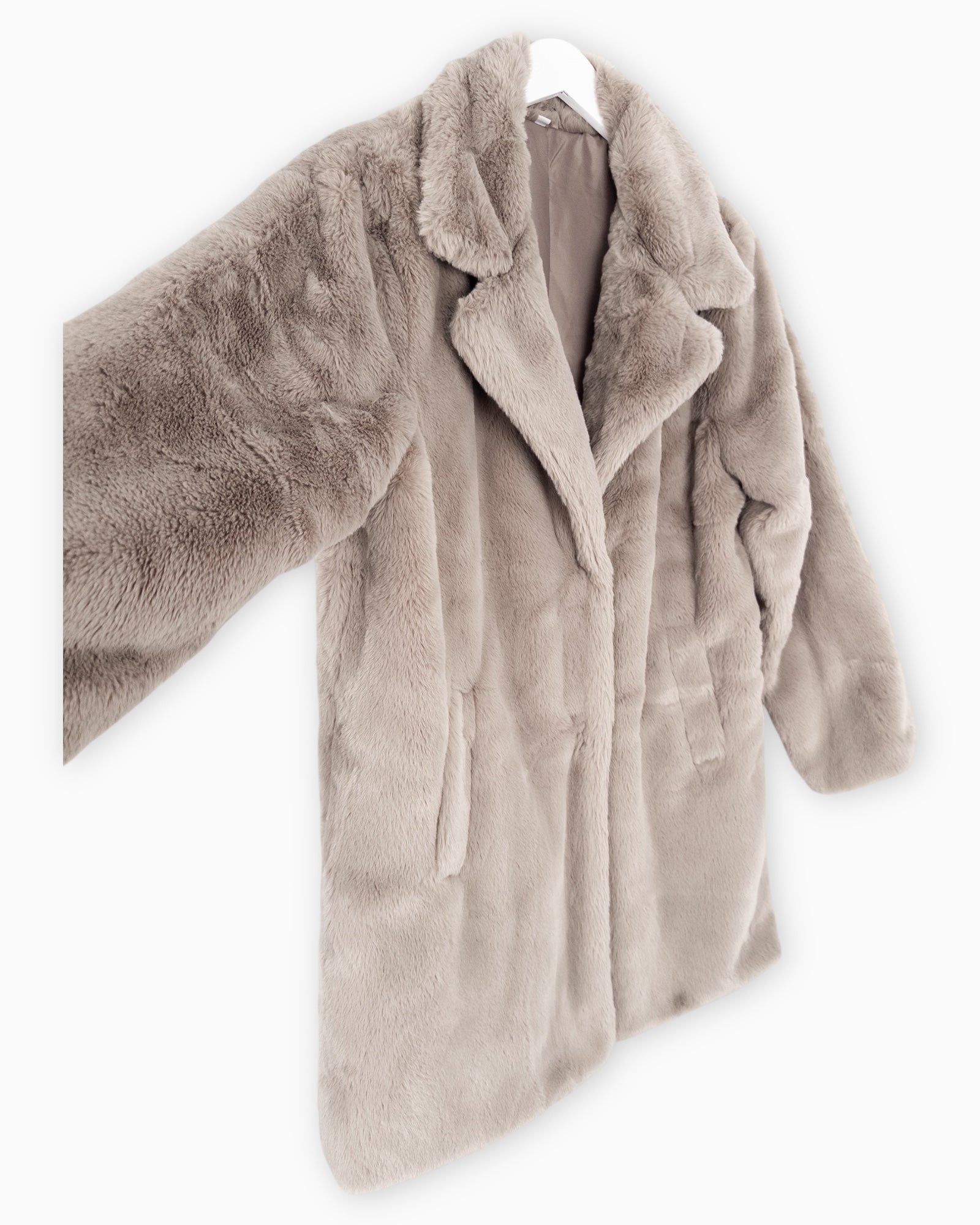 Flauschiger Mantel taupe