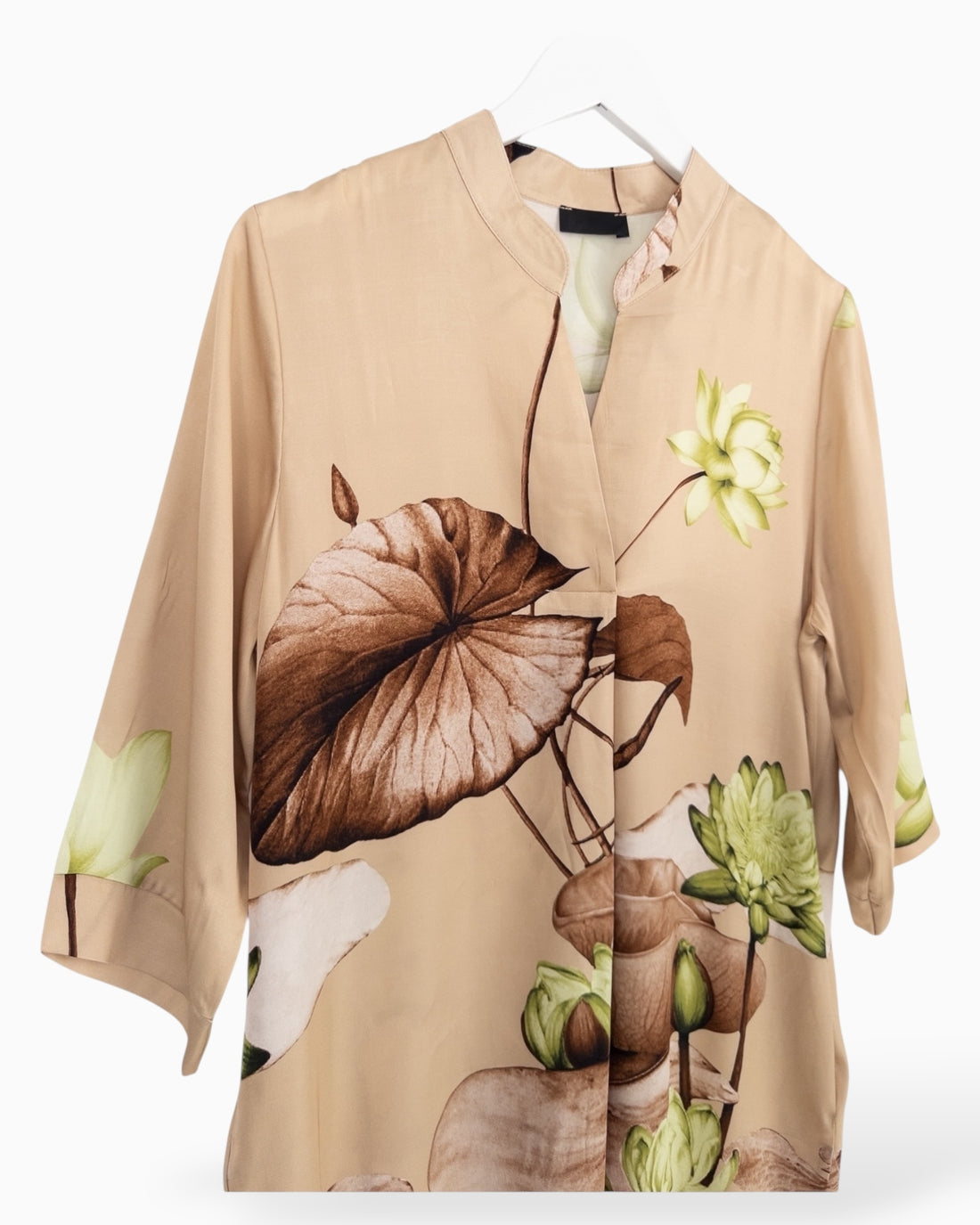 Leichtes Kleid mit floralem Muster