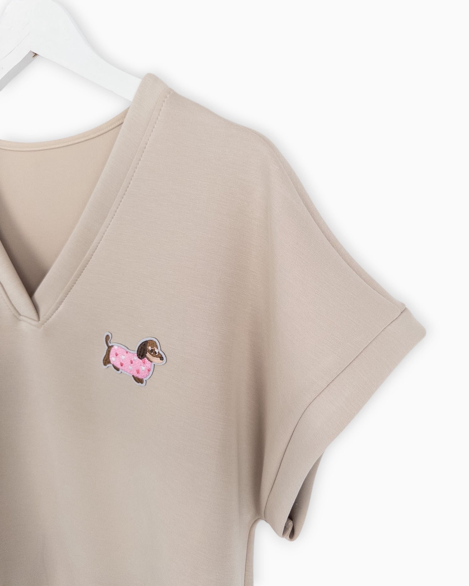 Shirt mit Dackel Motiv beige