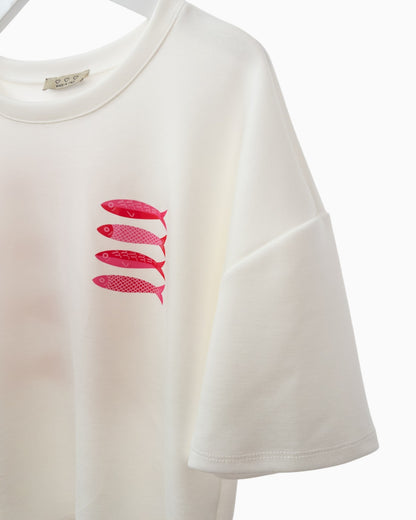 Shirt mit Fischmotiv und Rückendruck weiß pink