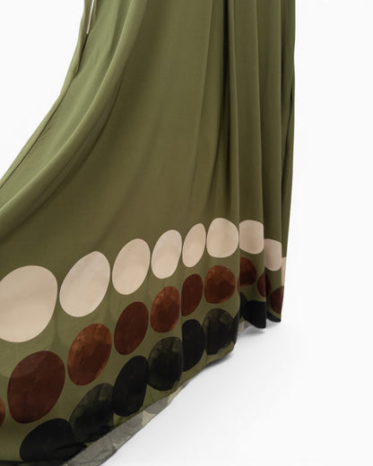 Ärmelloses Maxikleid mit großem Punktmuster olivgrün