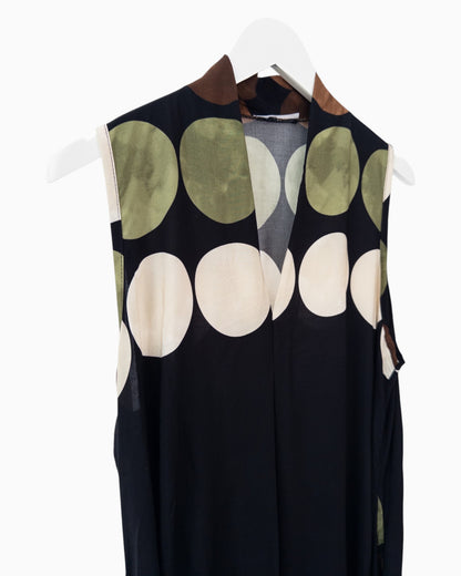 Ärmelloses Maxikleid mit großem Punktmuster schwarz