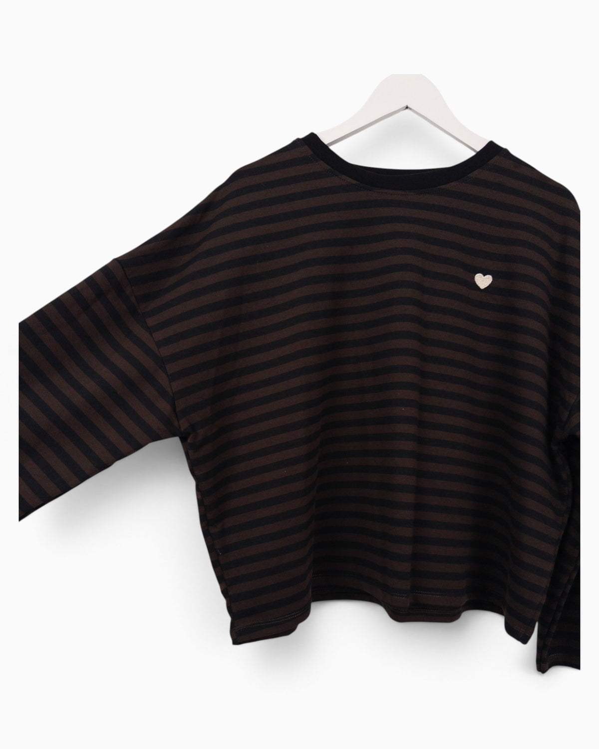 Streifenpullover mit Herz schwarz braun