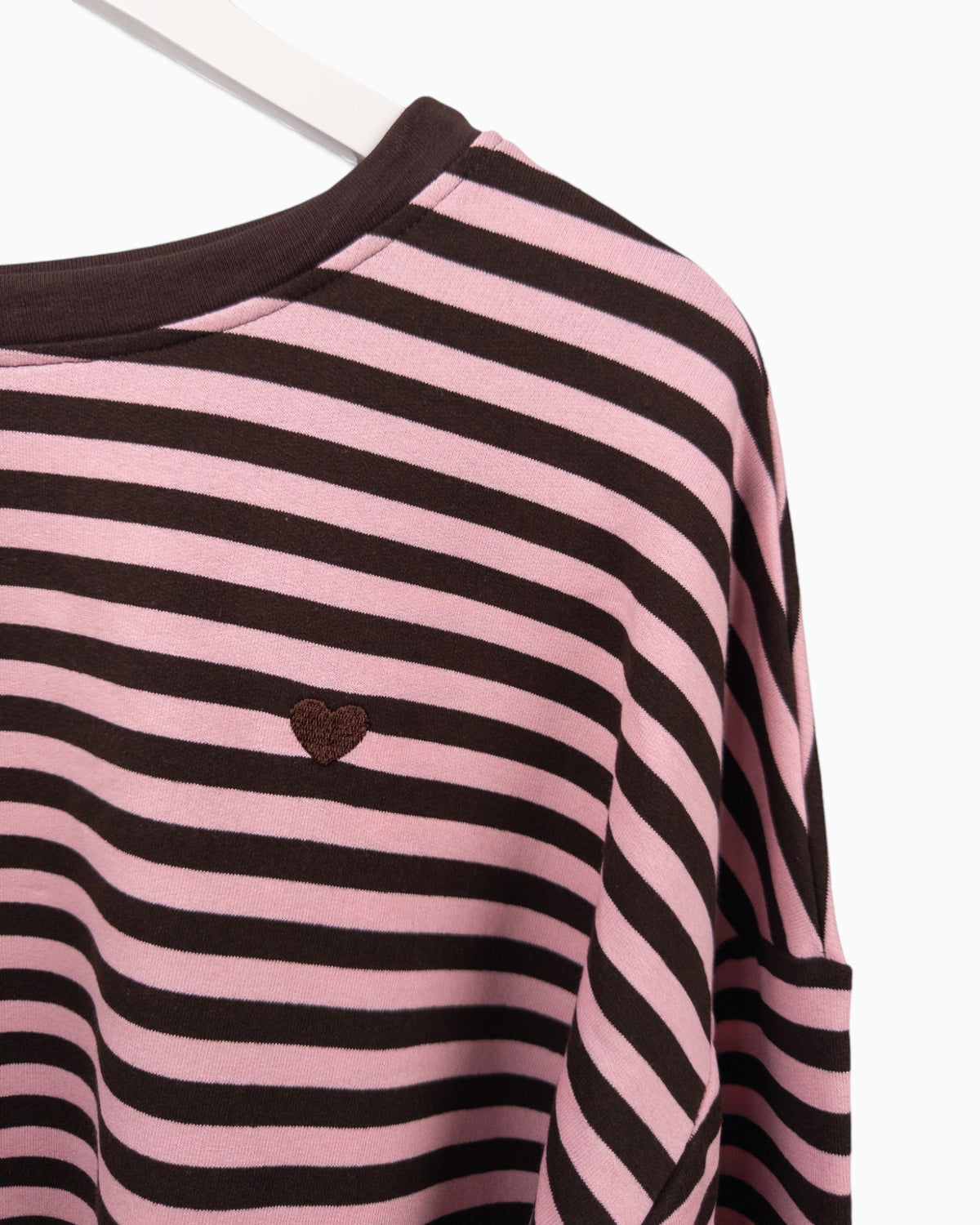 Streifenpullover mit Herz rosa braun