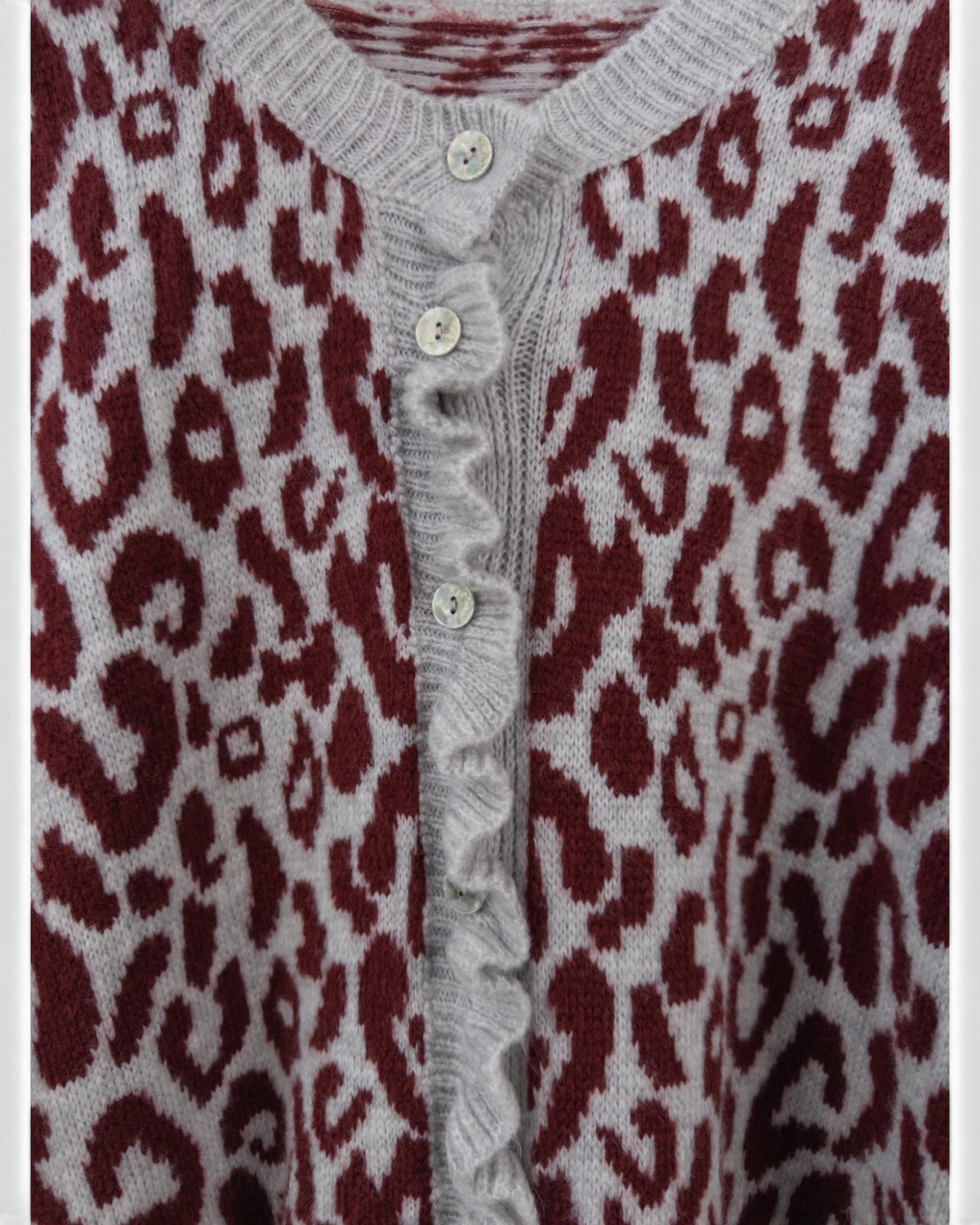 Cardigan Leo grau weinrot