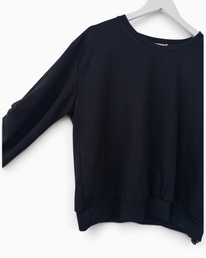 Pullover mit Spitze am Ärmel schwarz