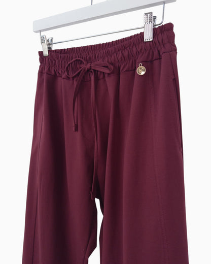 Hose mit Ziernaht weinrot
