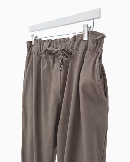 Hose mit gerafftem Bund taupe