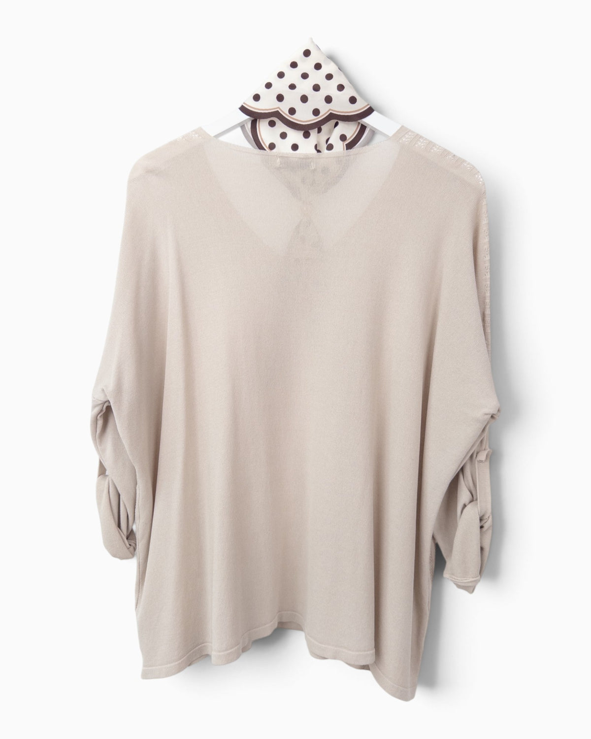 Strickpullover mit Tuch sand