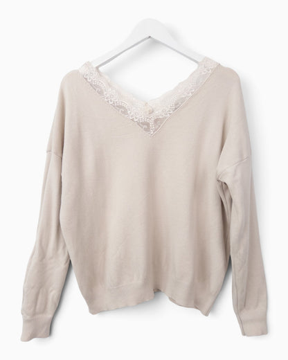Strickpullover mit Spitze sand