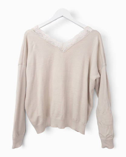 Strickpullover mit Spitze sand