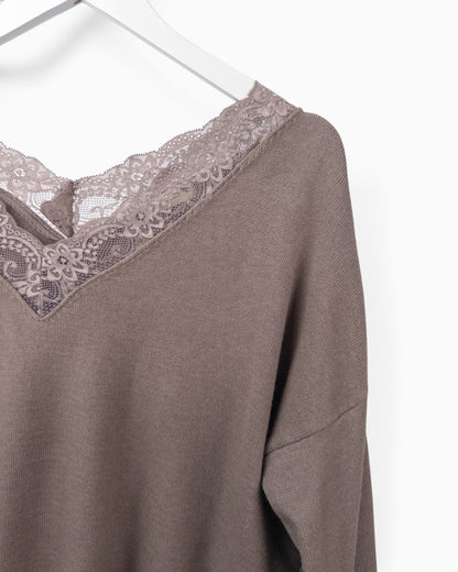 Strickpullover mit Spitze taupe