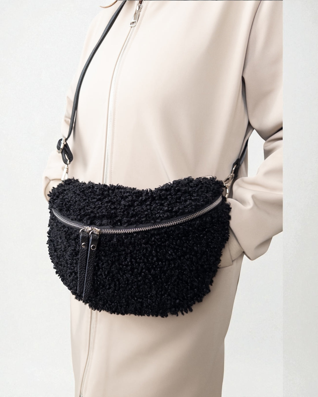 Teddy Umhängetasche schwarz