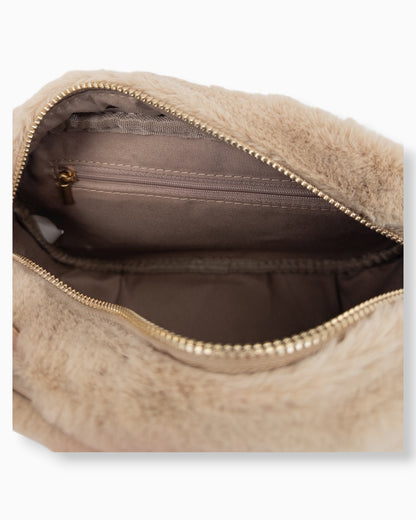 Flauschige Umhängetasche beige