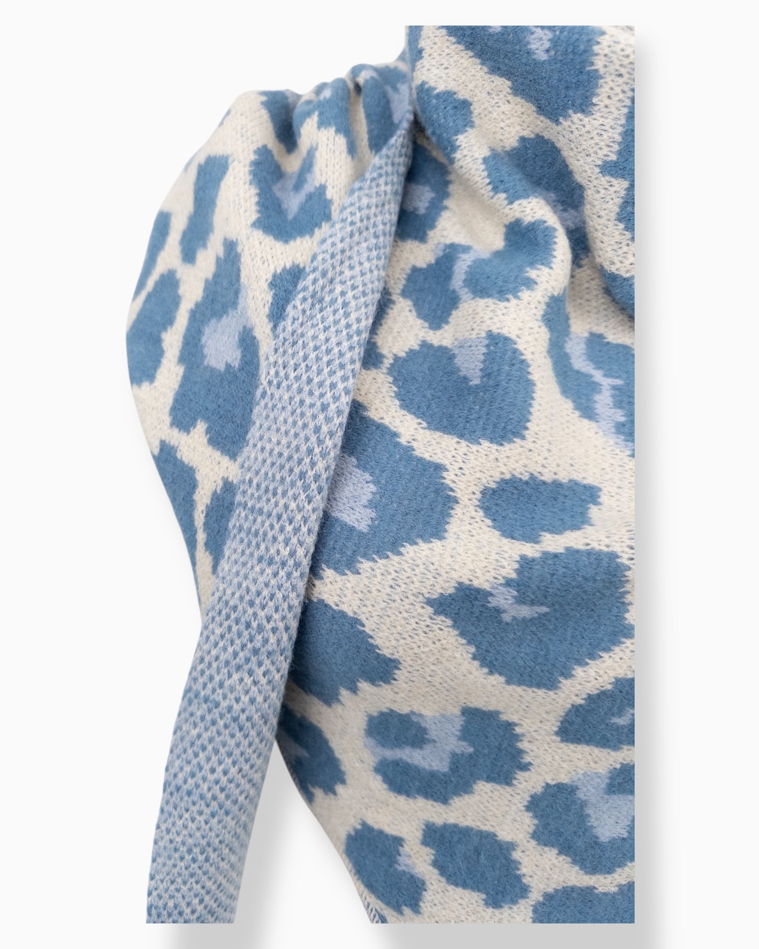 Dreieckstuch Leo blau creme