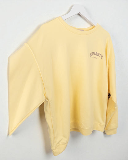 Leo Sweatshirt Namaste gelb