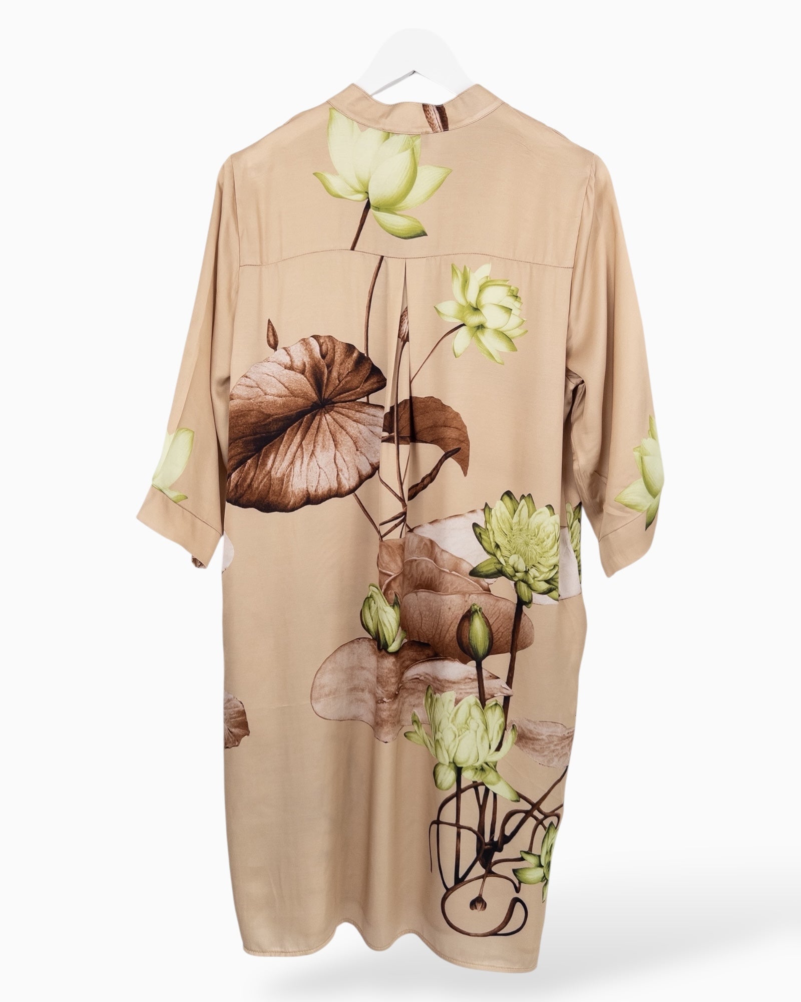 Leichtes Kleid mit floralem Muster