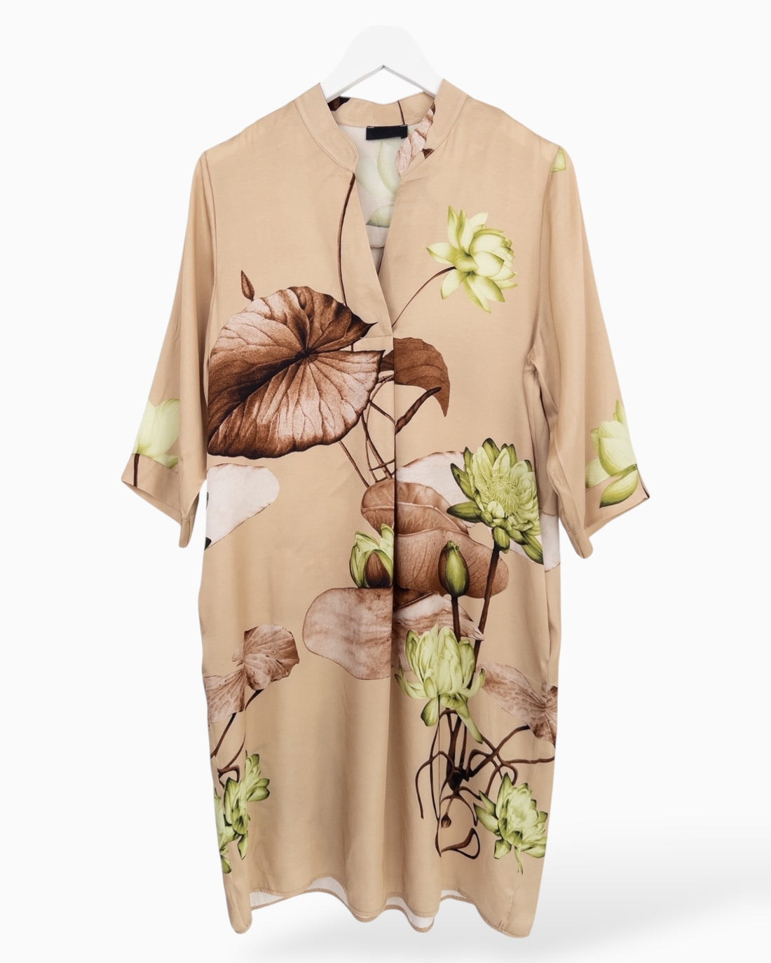 Leichtes Kleid mit floralem Muster