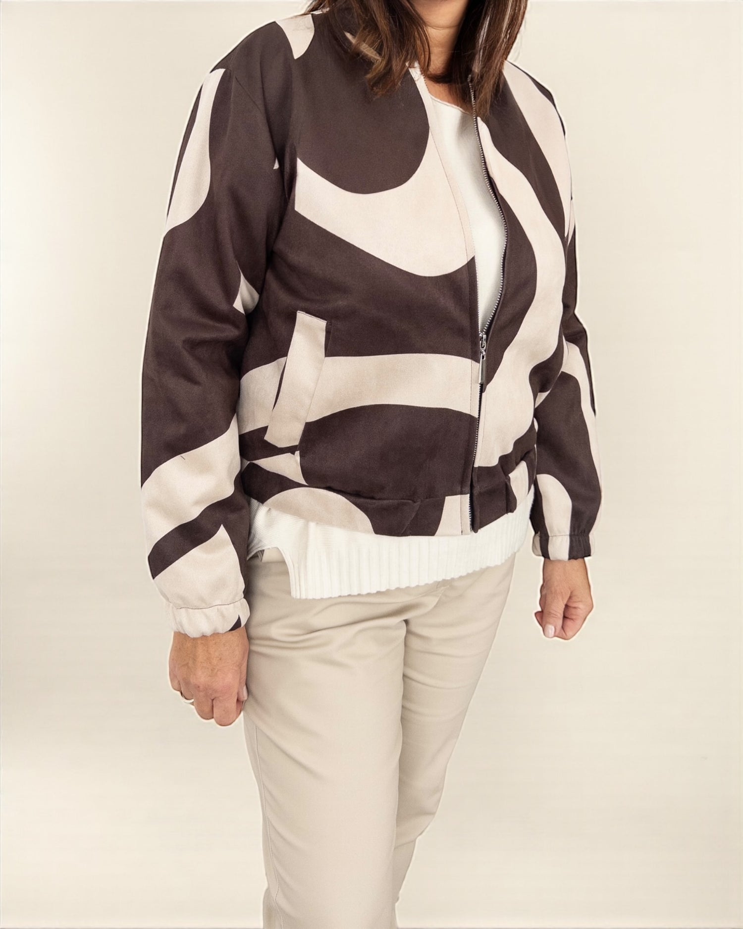 Jacke mit Muster dunkelbraun beige