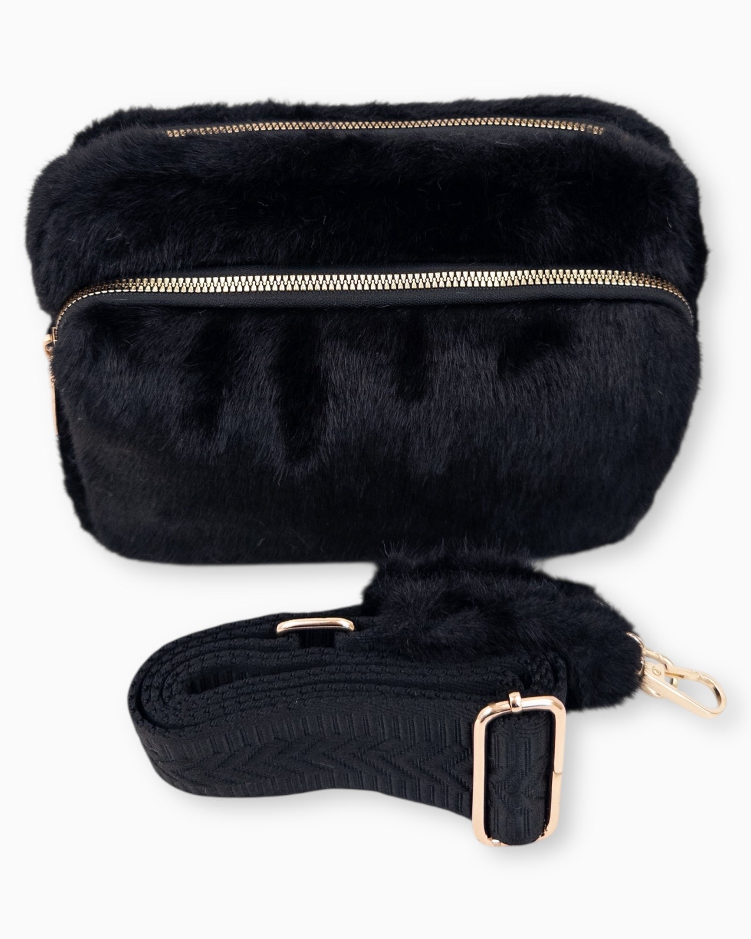 Flauschige Umhängetasche Sara schwarz