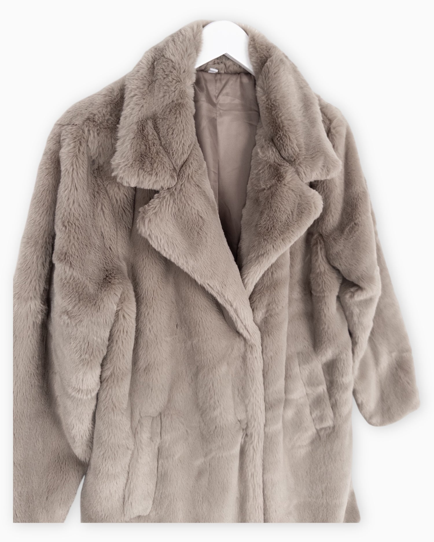 Flauschiger Mantel taupe