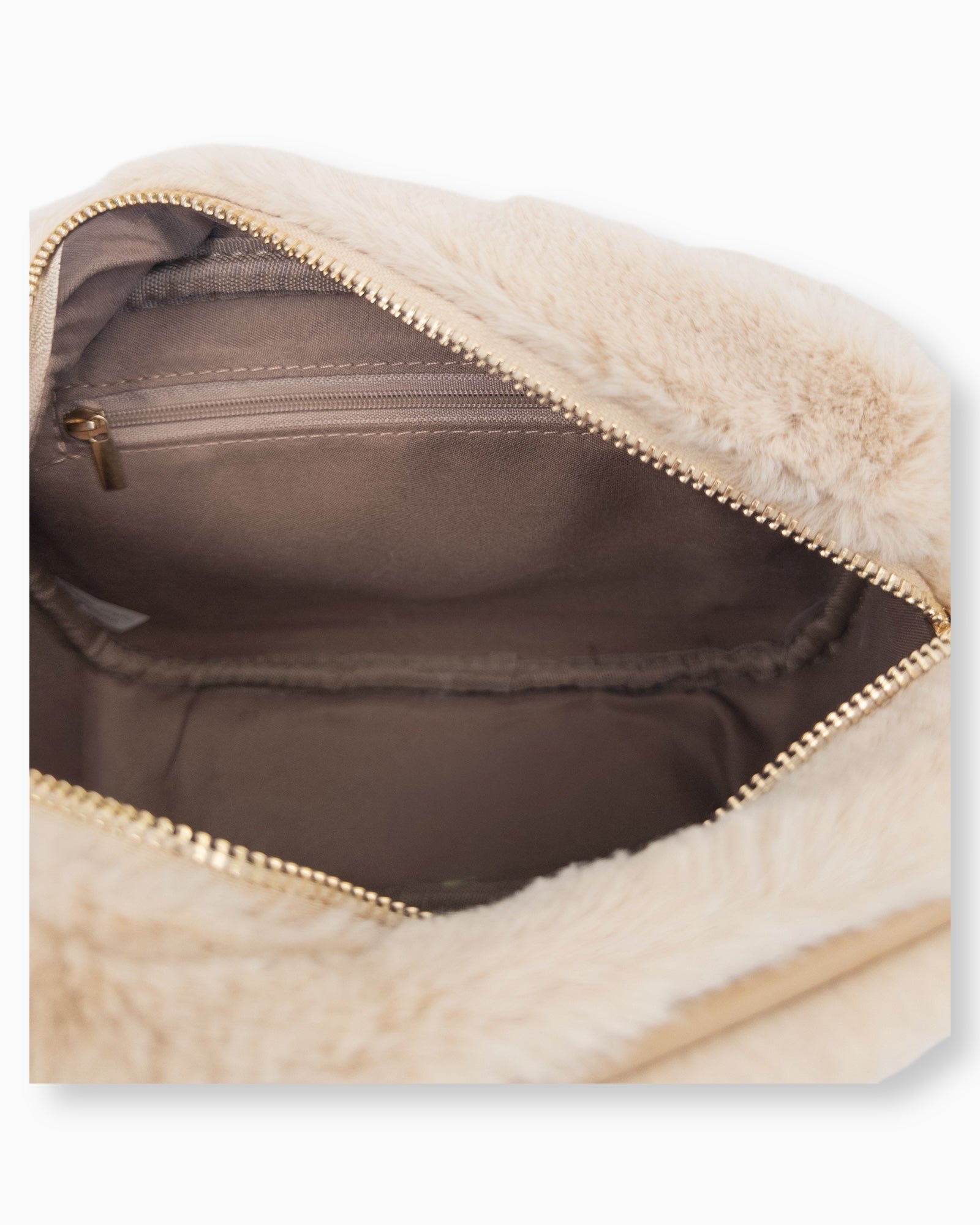Flauschige Umhängetasche creme